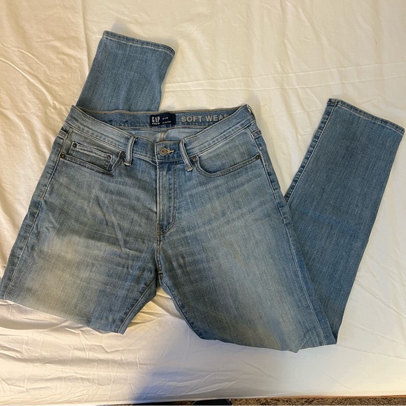 GAP Denim Slim Taper Soft Wear Jeans Mens 31x30 Light Wash - Picture 1 of 8